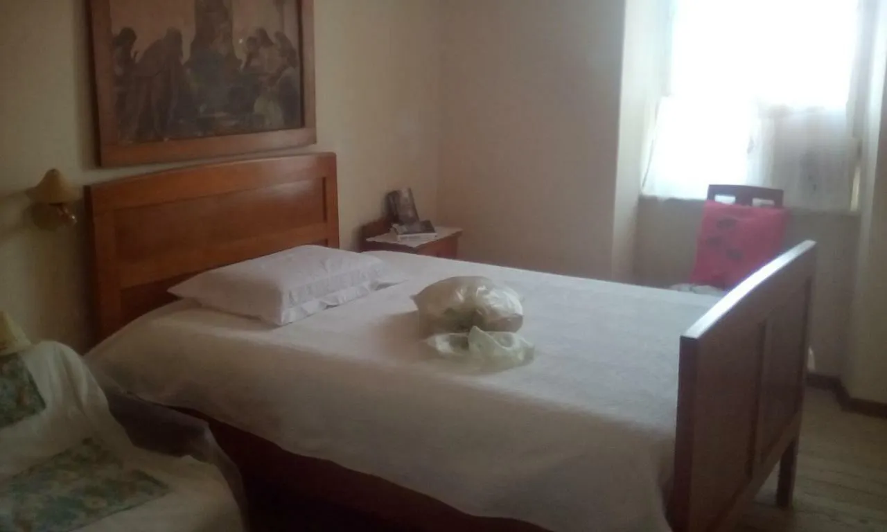 Guest house Leopolda Dobrinj Hotel